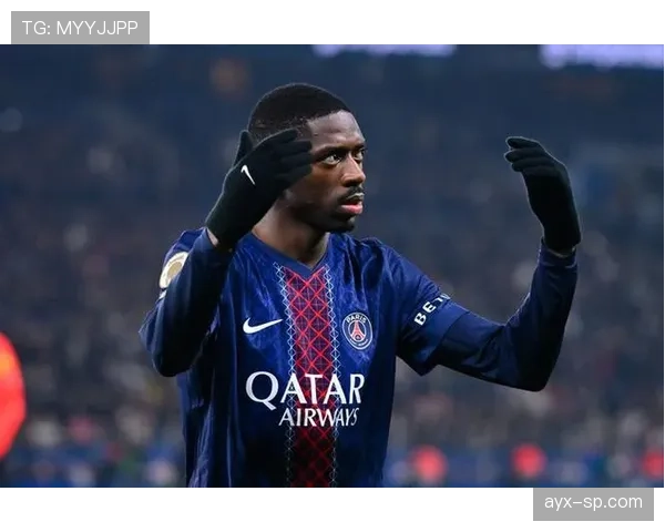 登贝莱训练迟到被罚买全队咖啡，结果他直接包下巴黎香榭丽舍一整条街的店