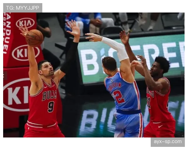 武切维奇内线高效背打提升篮网攻防转换速度