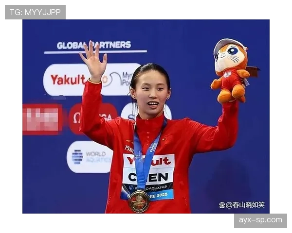 陈芋汐这训练强度，一天三练还啃鸡胸肉？